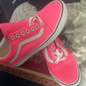 New Vans woman’s sneakers